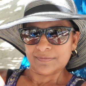 Meet your Posher, Sandra